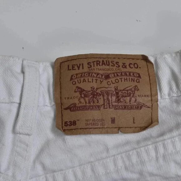 Vintage Levi's 538 White Cutoff Jean Shorts Jorts Cotton Hip Hugger Size 28 - Picture 5 of 11
